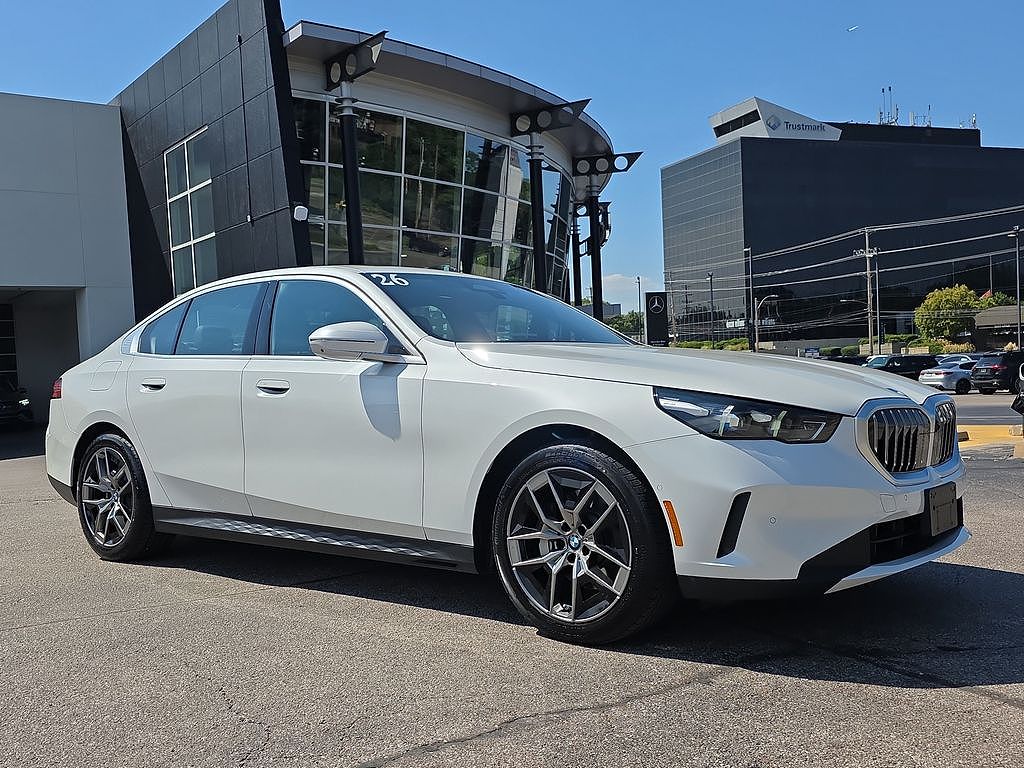 2026 BMW 5 Series 530i