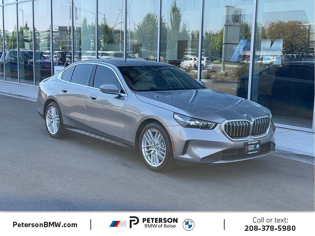 2024 BMW 5 Series 530i