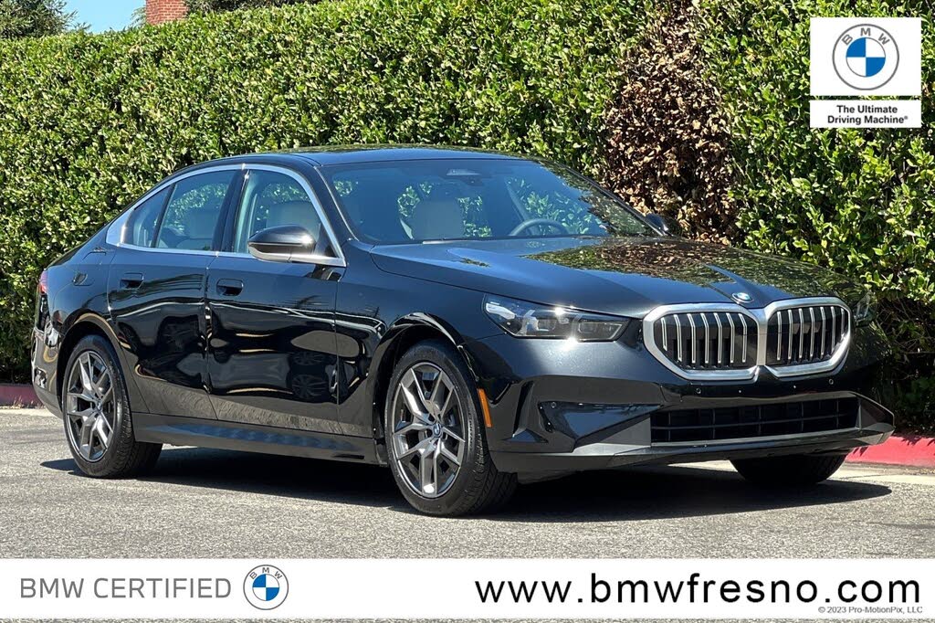 2026 BMW 5 Series 530i