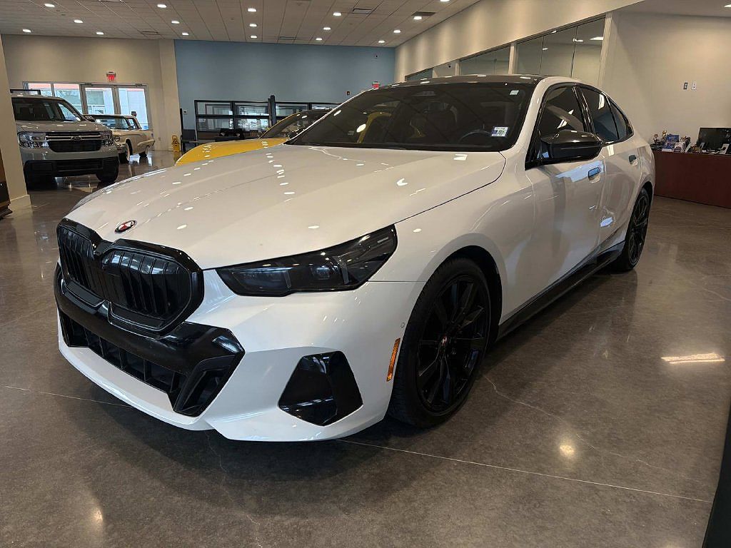 2024 BMW 5 Series 530i