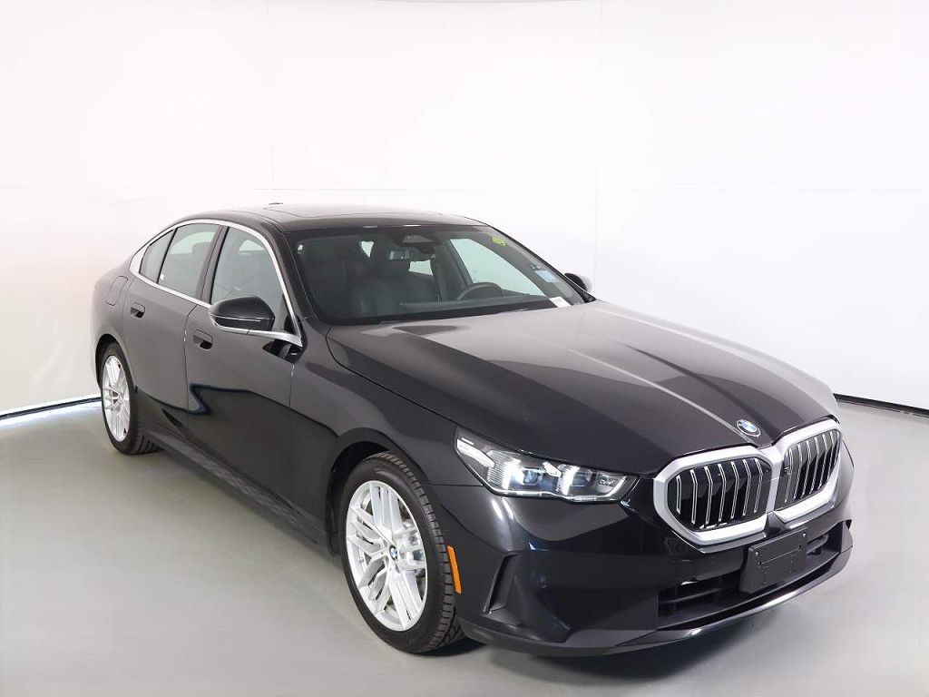 2025 BMW 5 Series 530i
