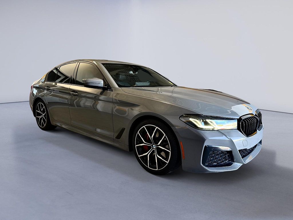 2022 BMW 5 Series 530i