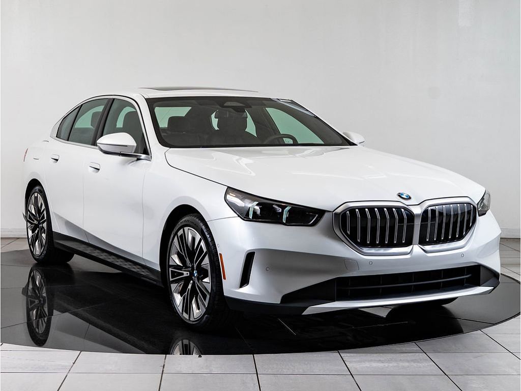 2025 BMW 5 Series 530i xDrive