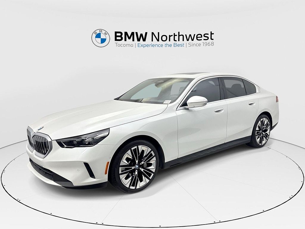 2025 BMW 5 Series 530i xDrive