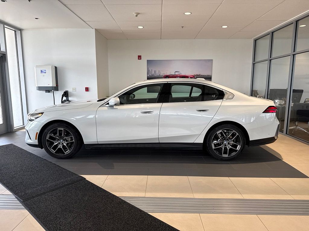 2026 BMW 5 Series 530i xDrive