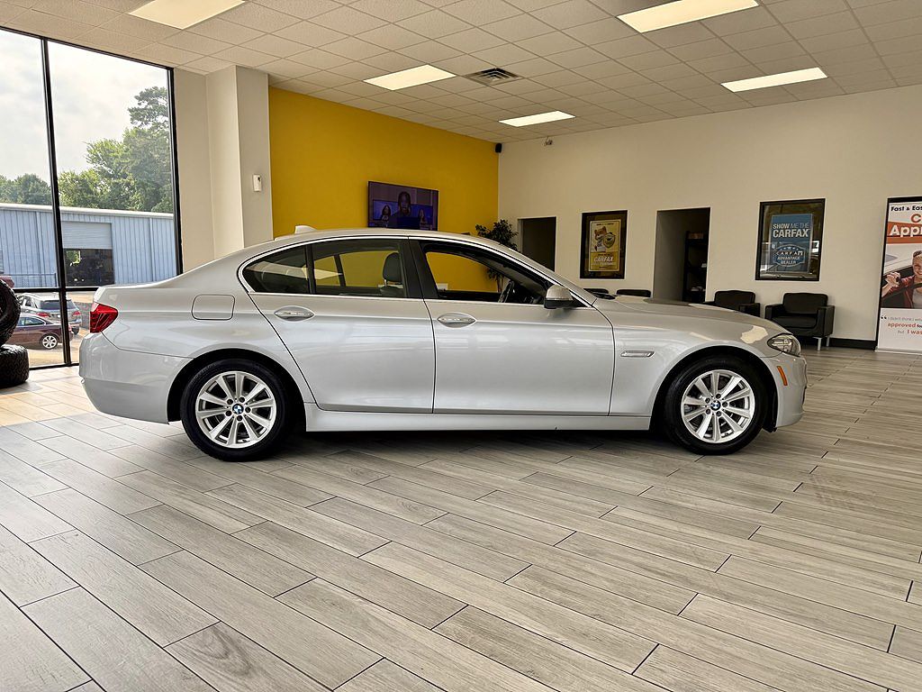 2015 BMW 5 Series 528i