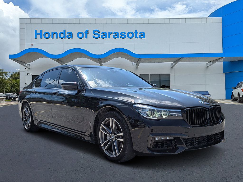2018 BMW 740i 740i