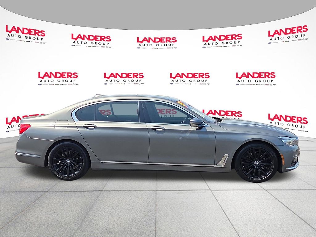2019 BMW 7 Series 740i