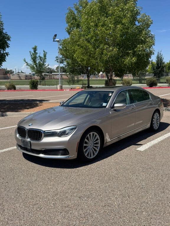 2019 BMW 7 Series 740i
