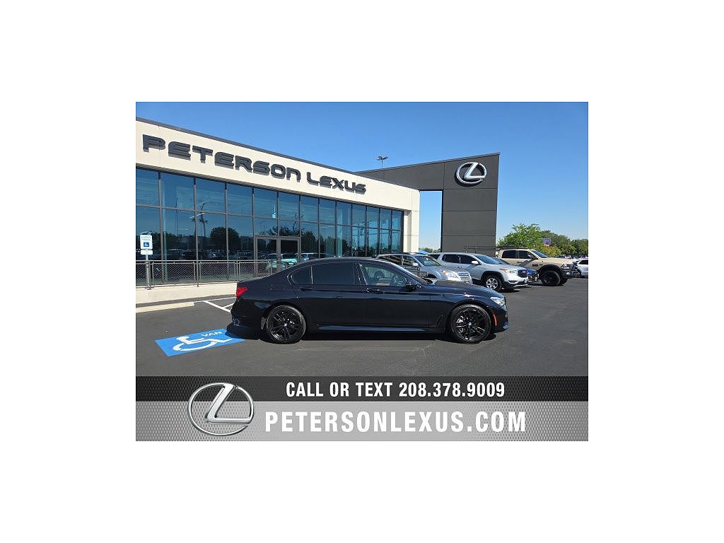 2018 BMW 7 Series 750i