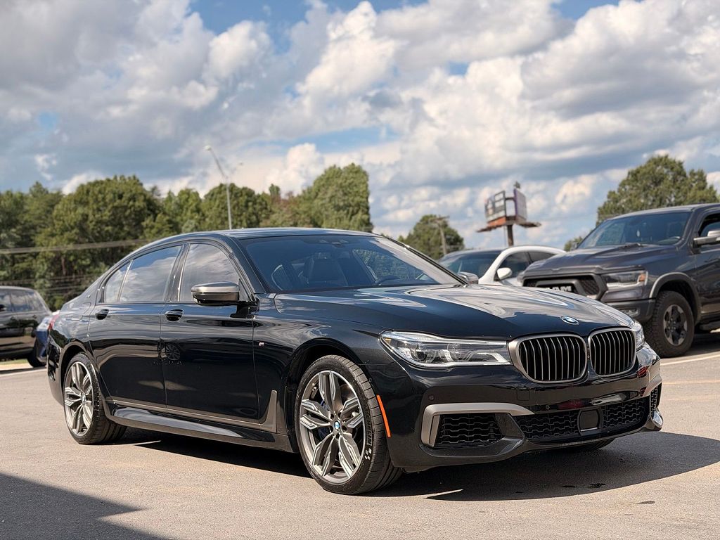 2018 BMW 7 Series M760i