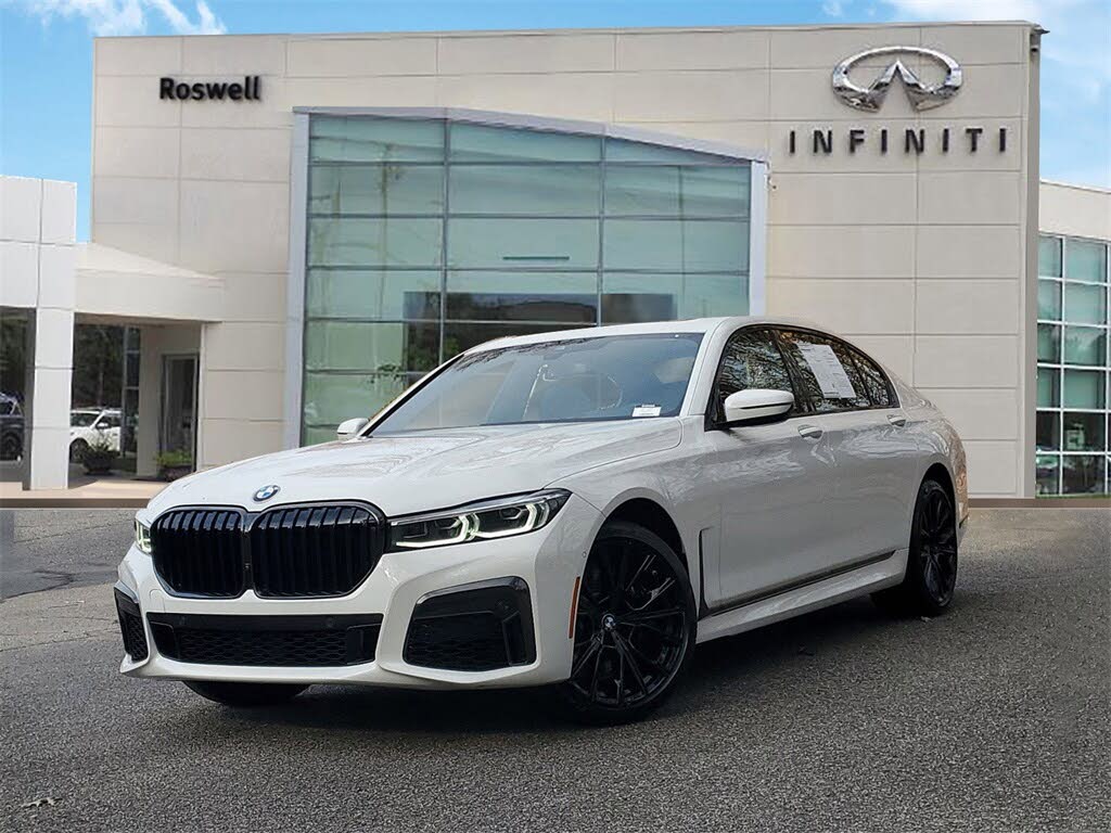 2022 BMW 7 Series 740i