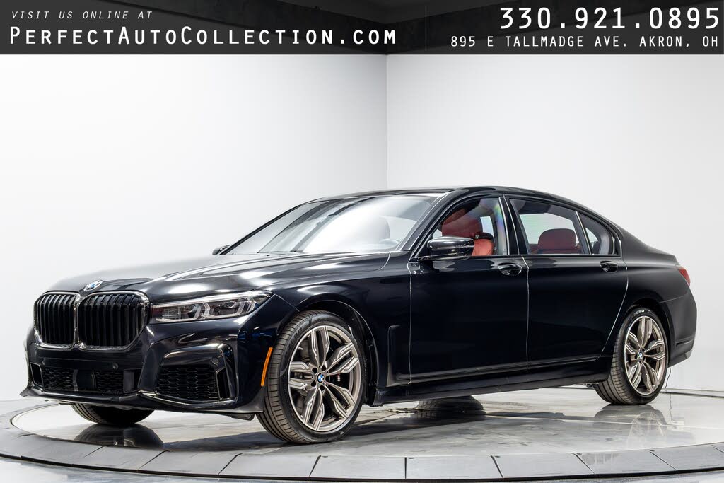 2022 BMW 7 Series M760i xDrive