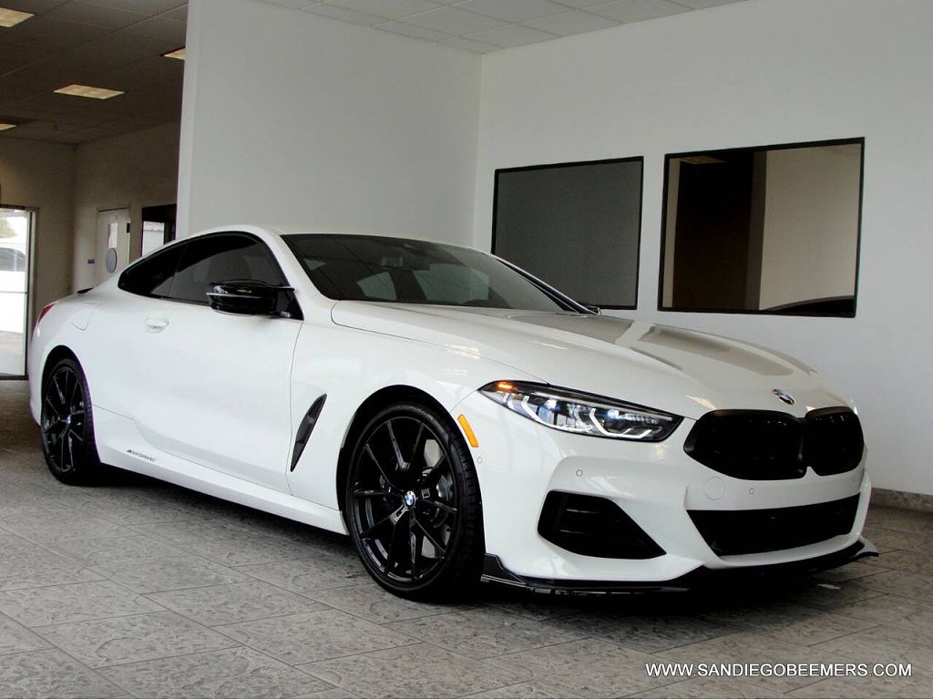 2023 BMW 8 Series 840i