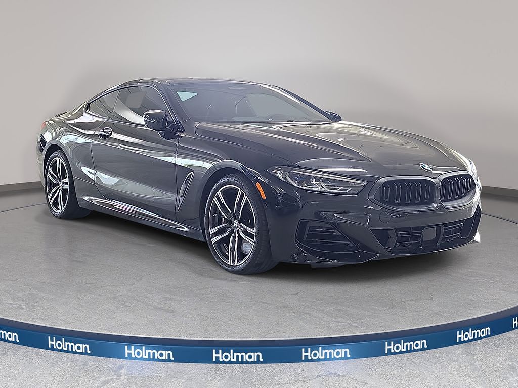 2025 BMW 8 Series 840i