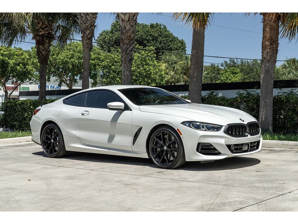 2024 BMW 8 Series 840i