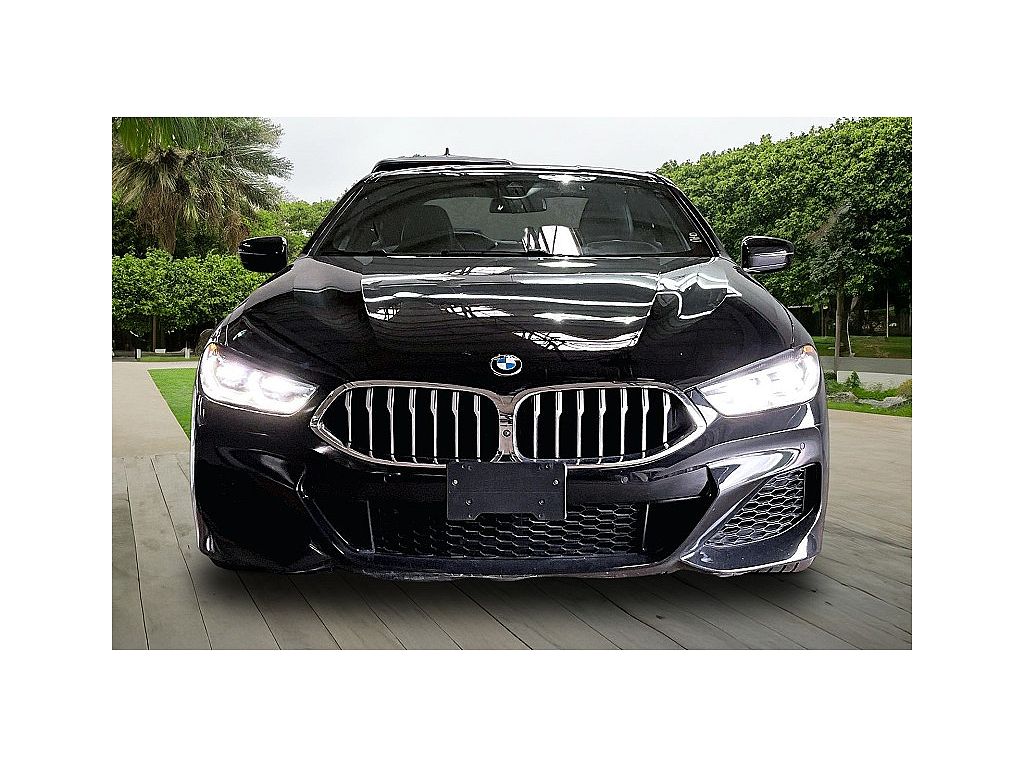 2022 BMW 8 Series 840i