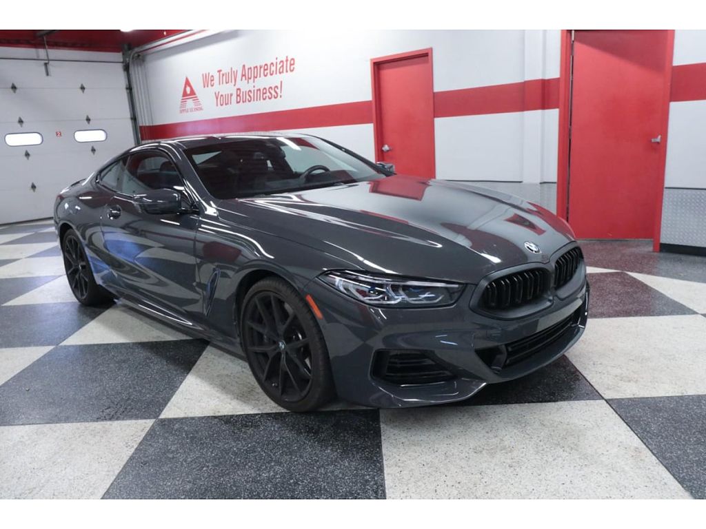 2025 BMW 8 Series 840i xDrive