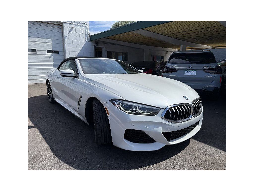 2022 BMW 8 Series 840i