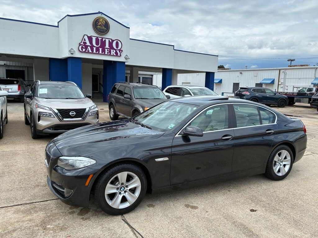 2011 BMW 5 Series 528i