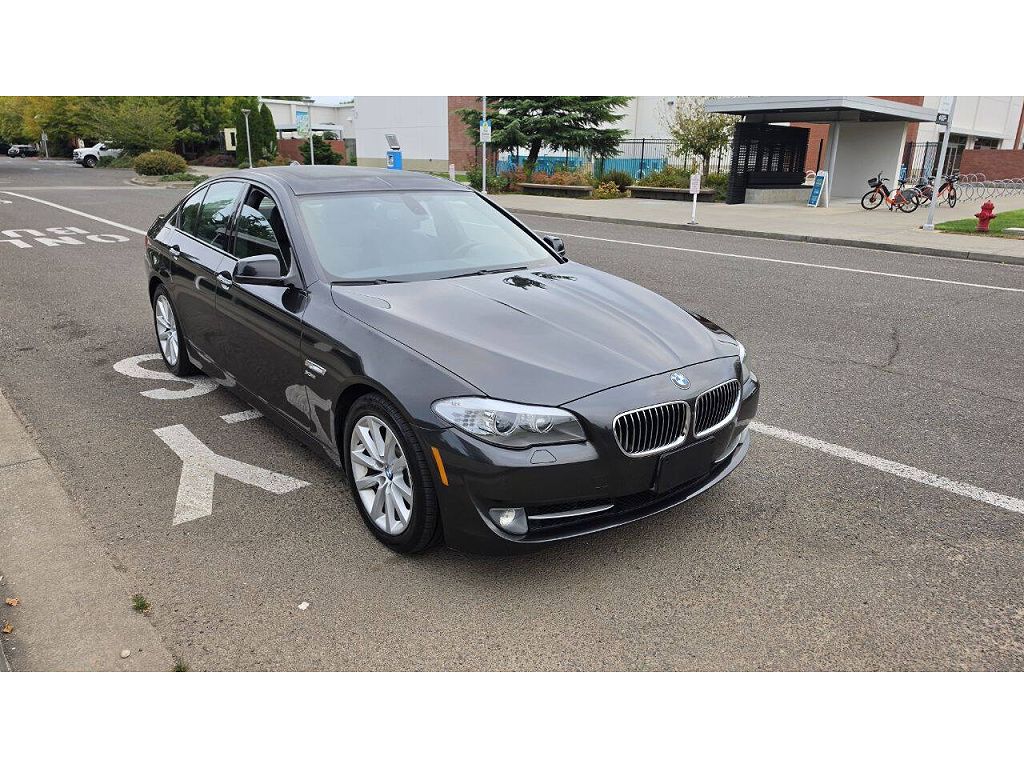 2012 BMW 5 Series 528i xDrive