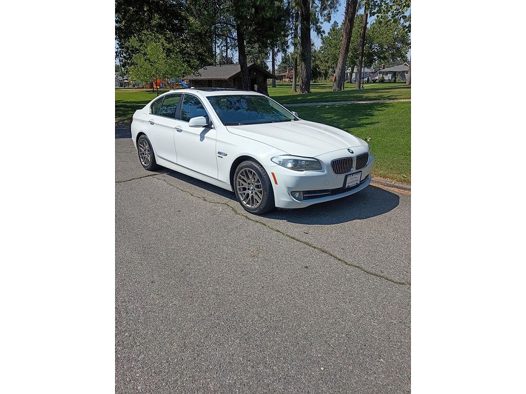 2012 BMW 5 Series 528i xDrive