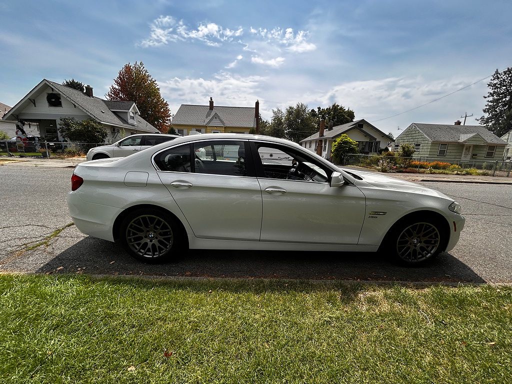 2013 BMW 5 Series 528i xDrive