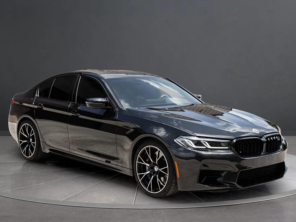 2023 BMW M5