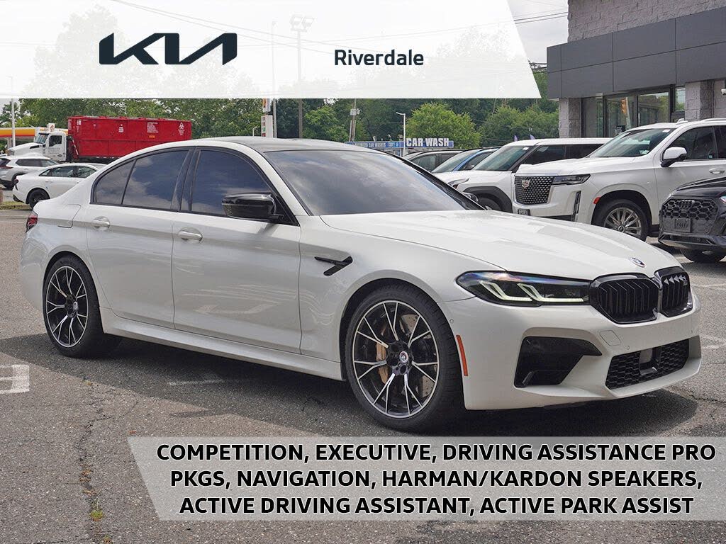 2022 BMW M5