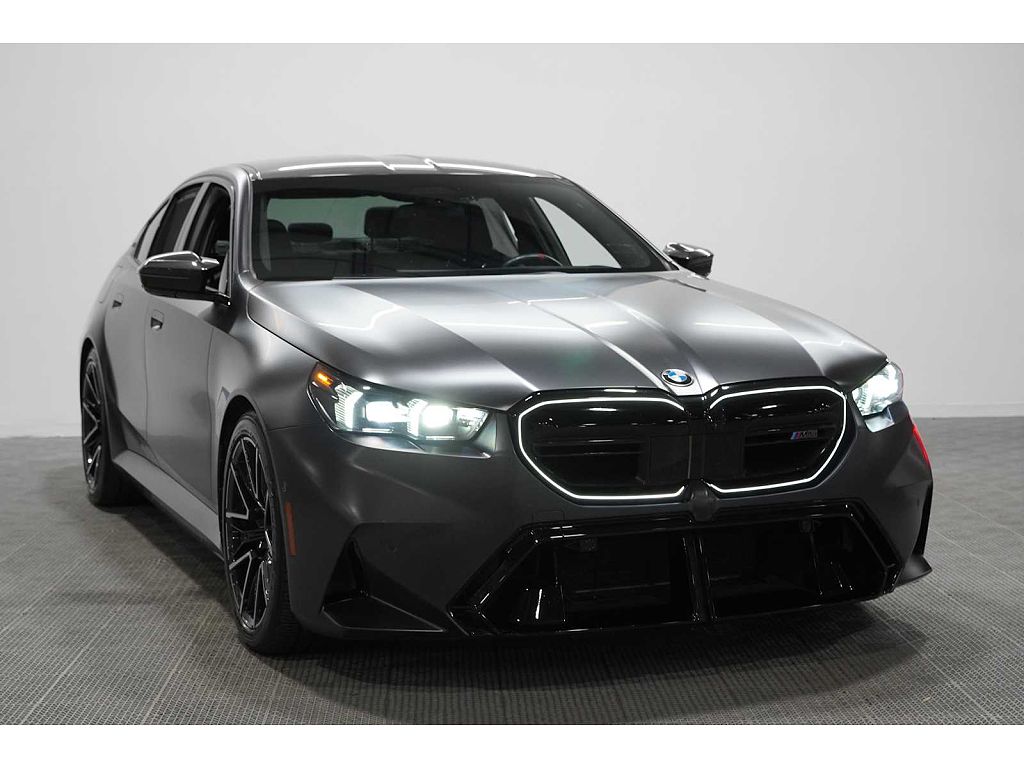 2025 BMW M5