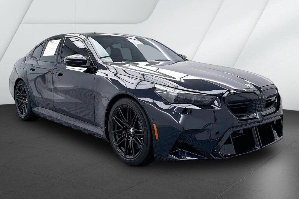 2025 BMW M5
