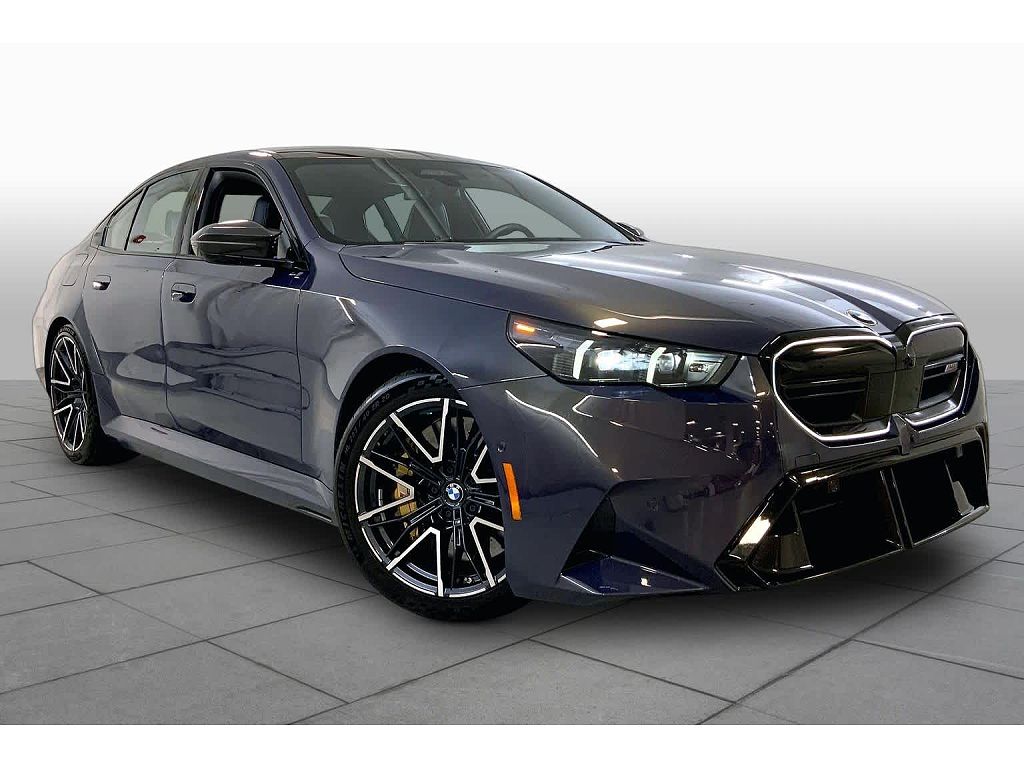 2025 BMW M5