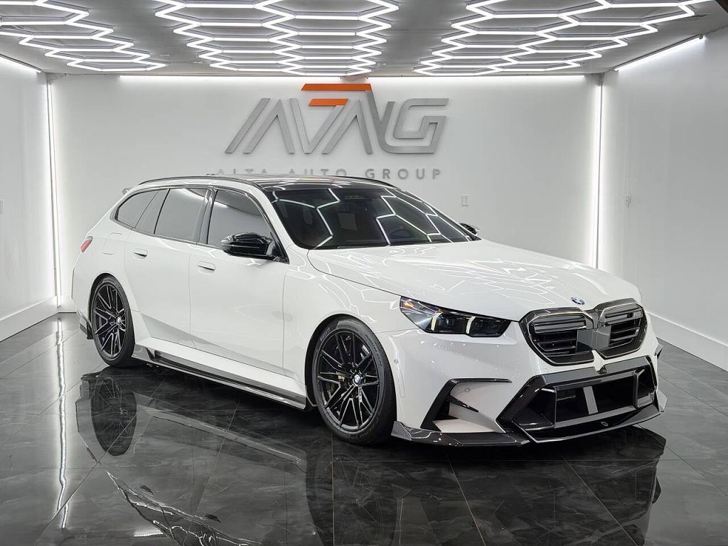 2025 BMW M5 Touring