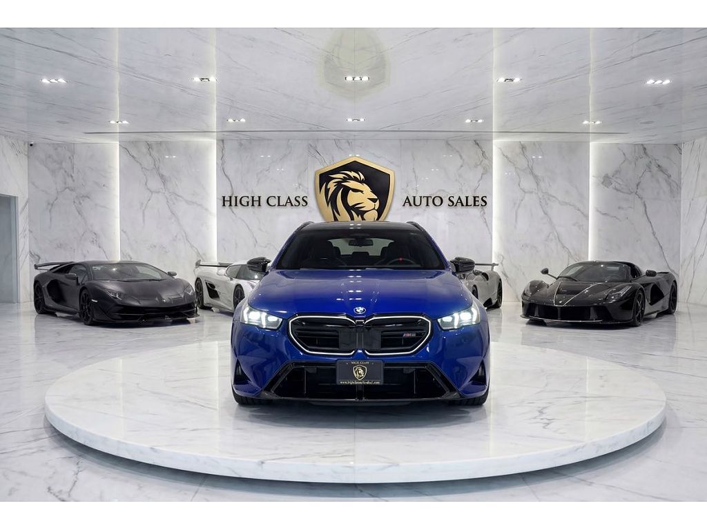 2025 BMW M5 Touring