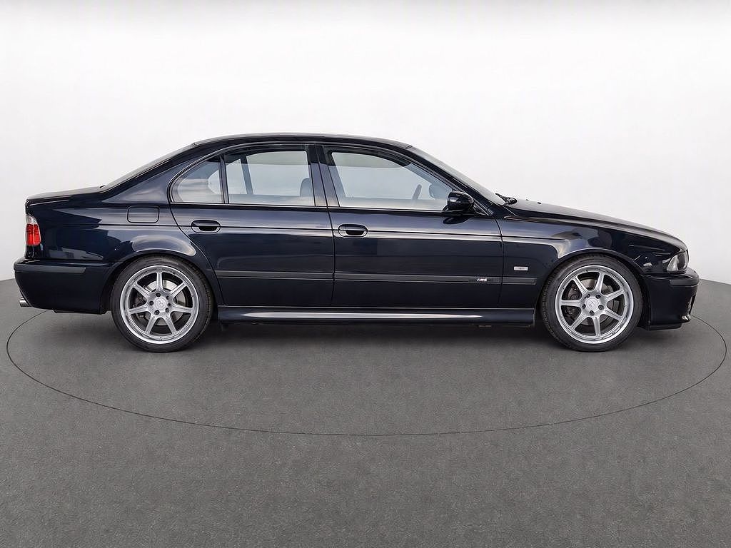 2001 BMW M5
