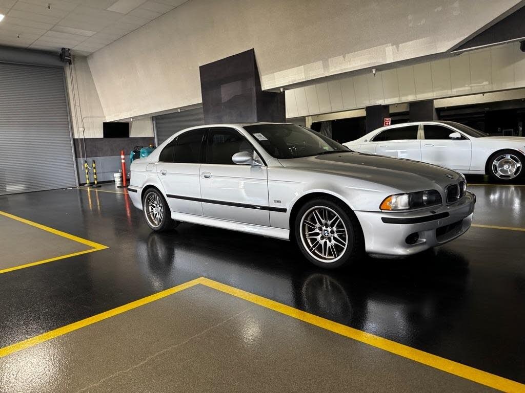 2001 BMW M5
