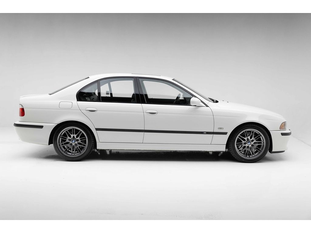 2001 BMW M5