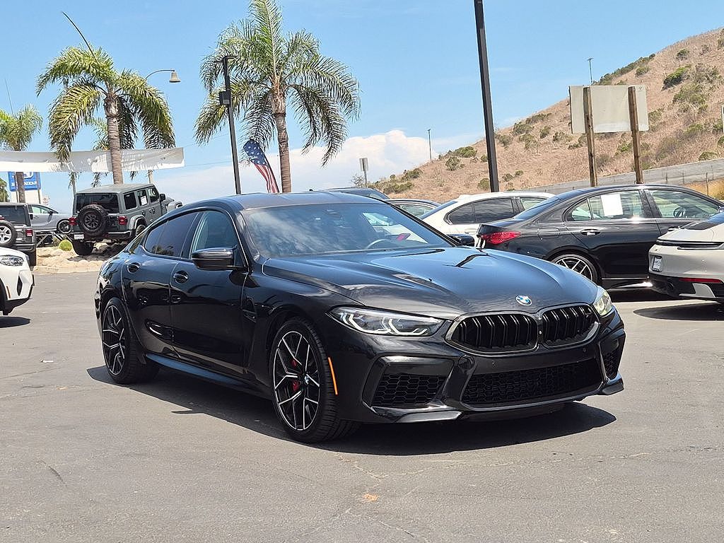 2021 BMW M8