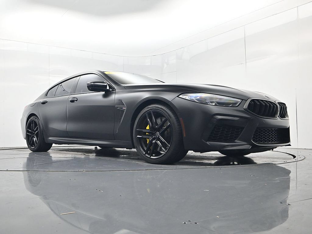 2021 BMW M8