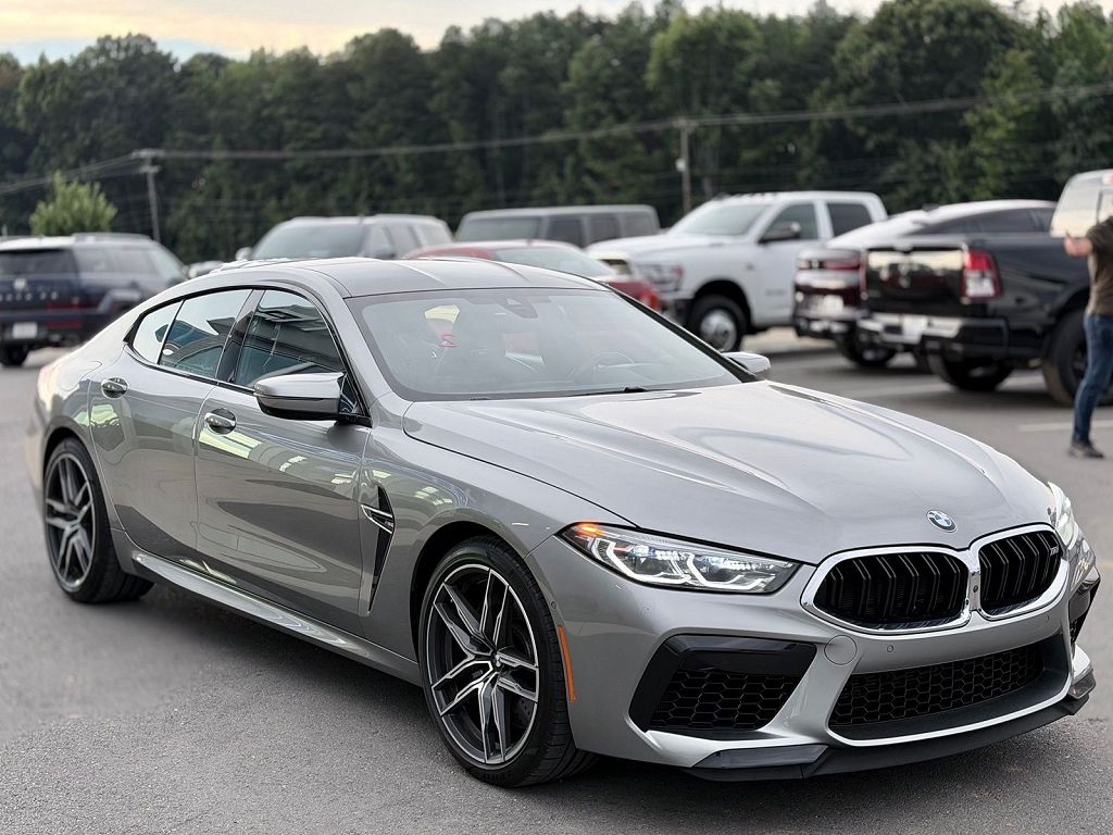 2021 BMW M8