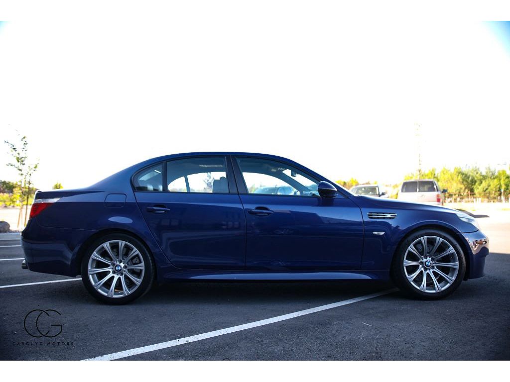 2010 BMW M5