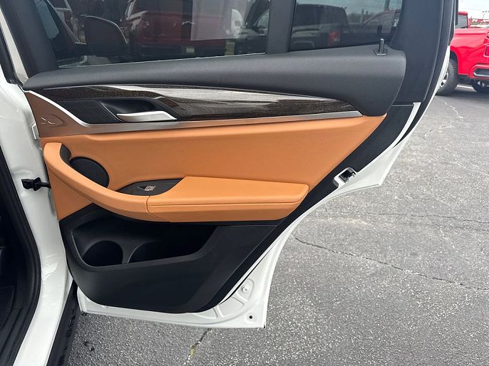 BMW X3 xDrive30i 2022 — миниатюра 17