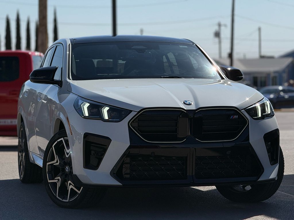 2025 BMW X2 M35i