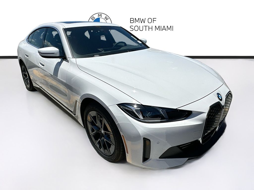 2025 BMW i4 eDrive40
