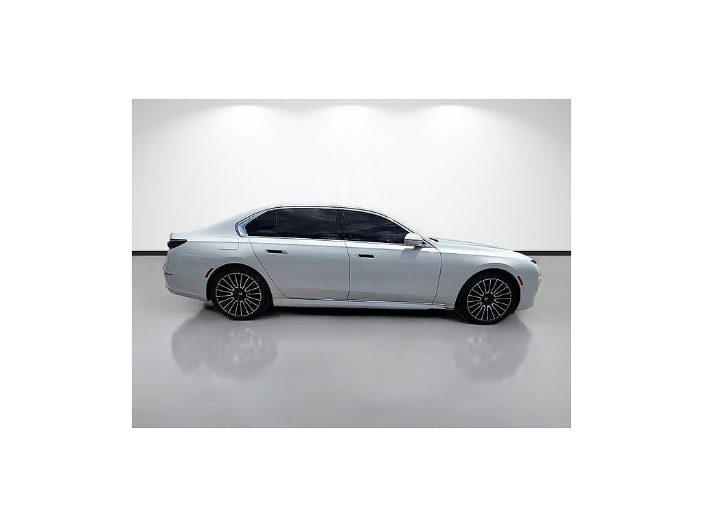 2025 BMW i7 eDrive50