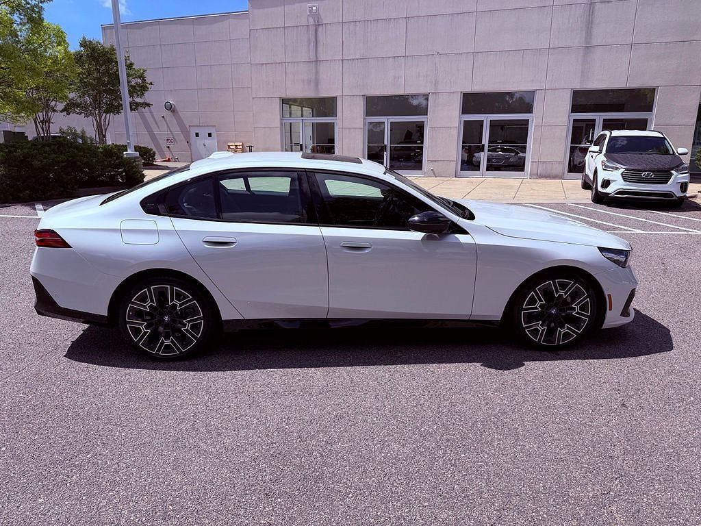 2024 BMW i5 M60