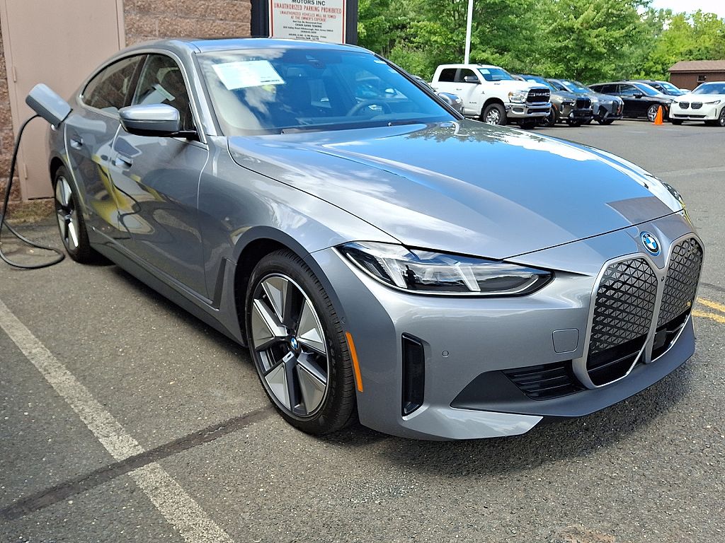 2025 BMW i4 xDrive40