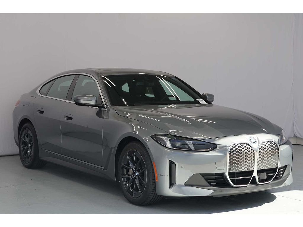 2025 BMW i4 xDrive40
