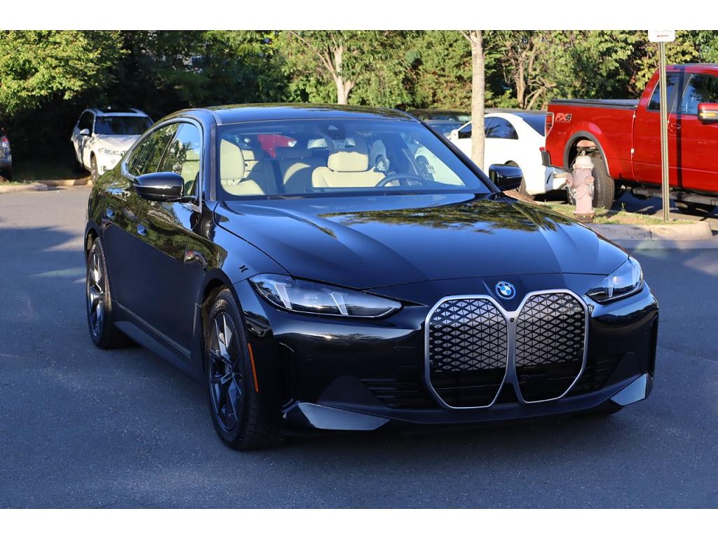 2025 BMW i4 xDrive40