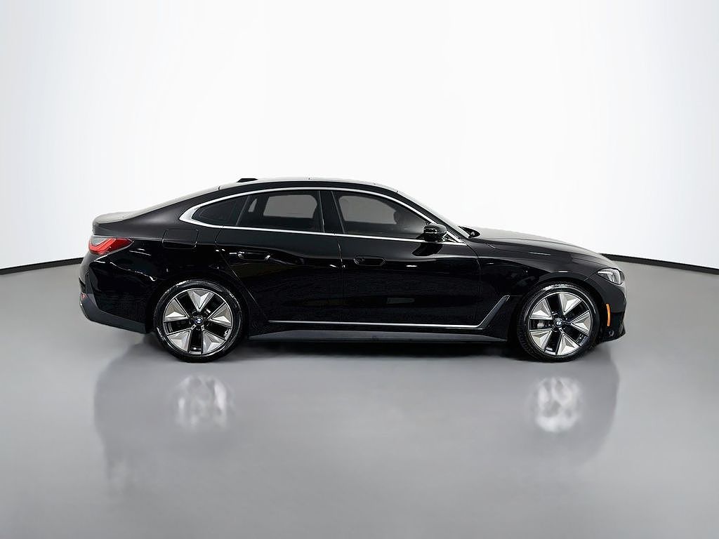 2025 BMW i4 xDrive40